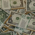 Bundling Savings - 1 Us Dollar Banknotes